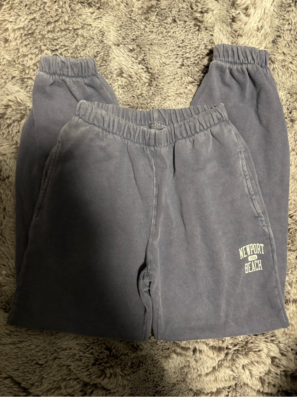 Brandy Melville Newport Beach dark blue Sweatpants